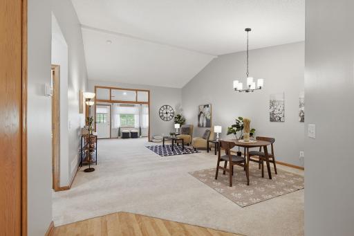 18-web-or-mls-6850_Jenny_Ln_Woodbury_MN_4133.jpg