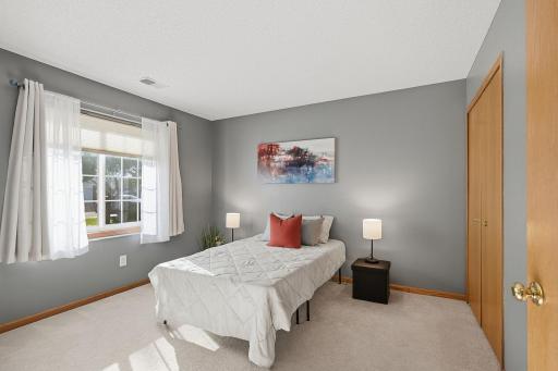 30-web-or-mls-6850_Jenny_Ln_Woodbury_MN_4193.jpg