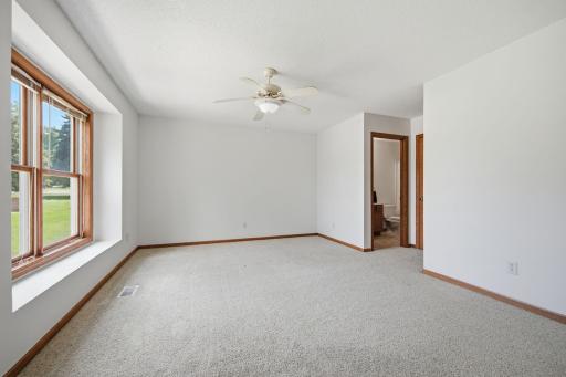 797 Parkside Lane, Minneapolis, MN 55421