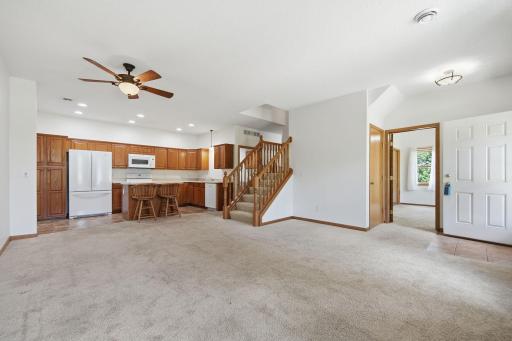 797 Parkside Lane, Minneapolis, MN 55421