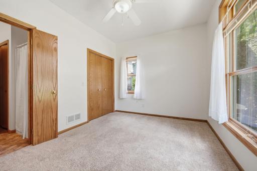797 Parkside Lane, Minneapolis, MN 55421