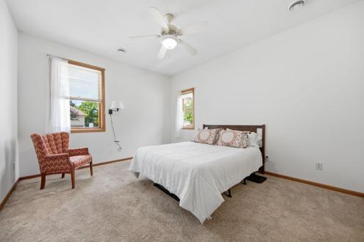 797 Parkside Lane, Minneapolis, MN 55421