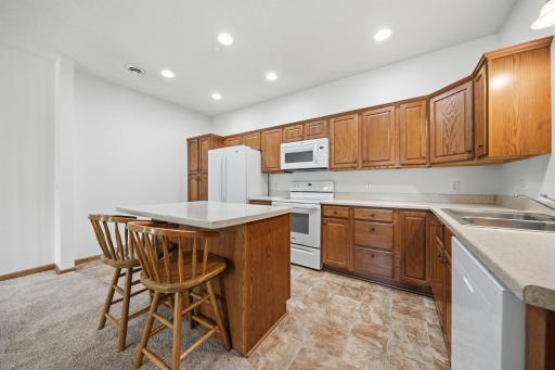 797 Parkside Lane, Minneapolis, MN 55421