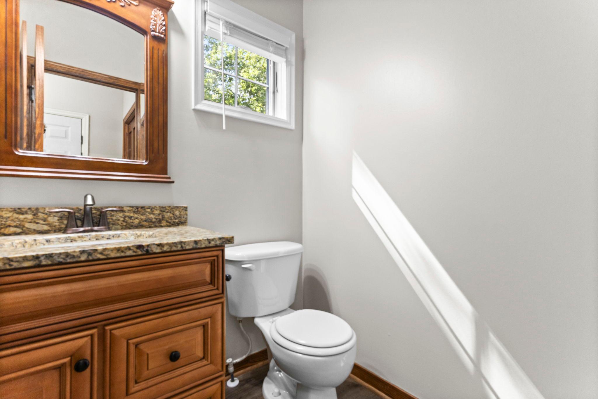 25-web-or-mls-7355 Old Mill Rd-105.jpg