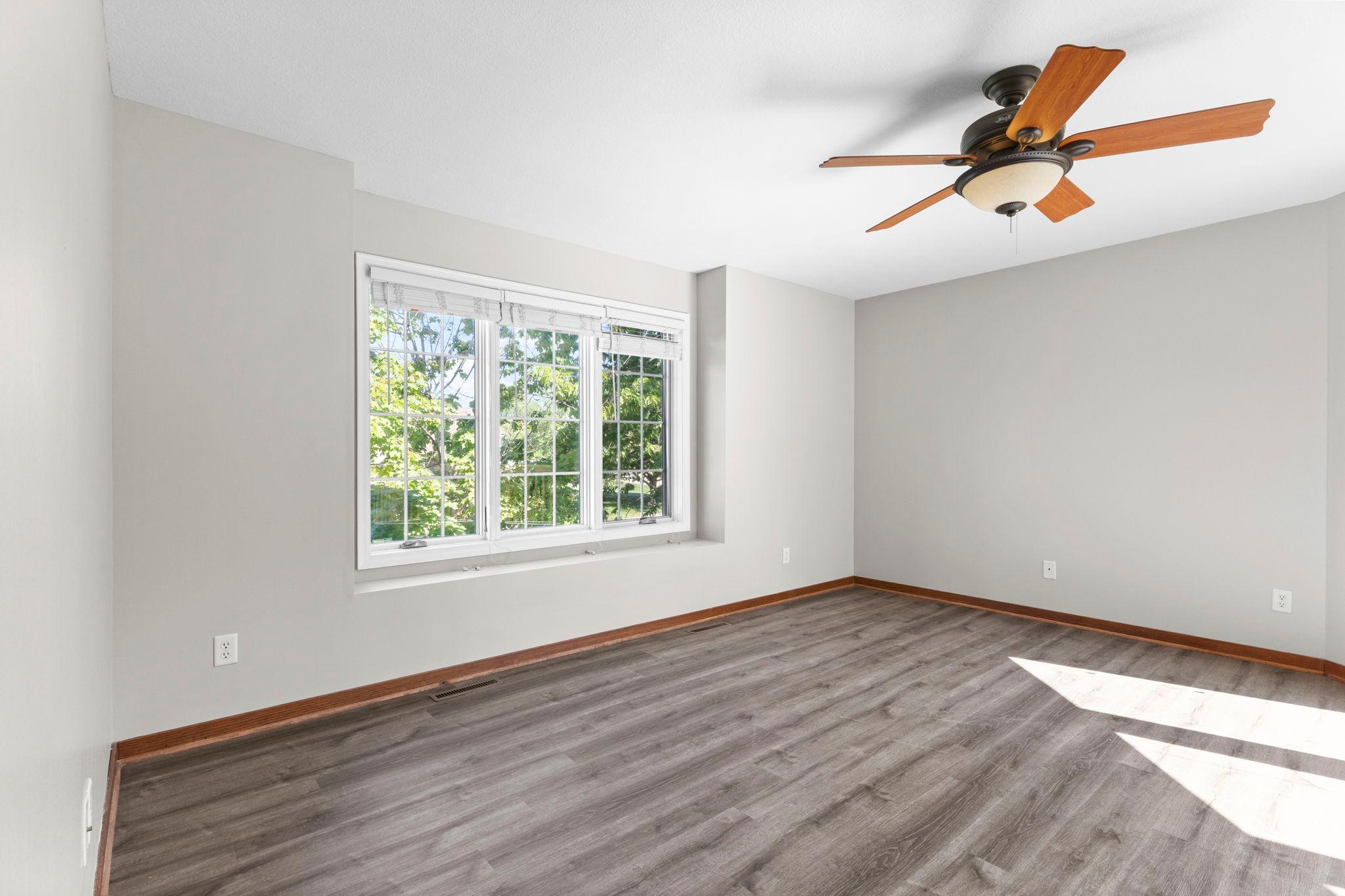 31-web-or-mls-7355 Old Mill Rd-215.jpg