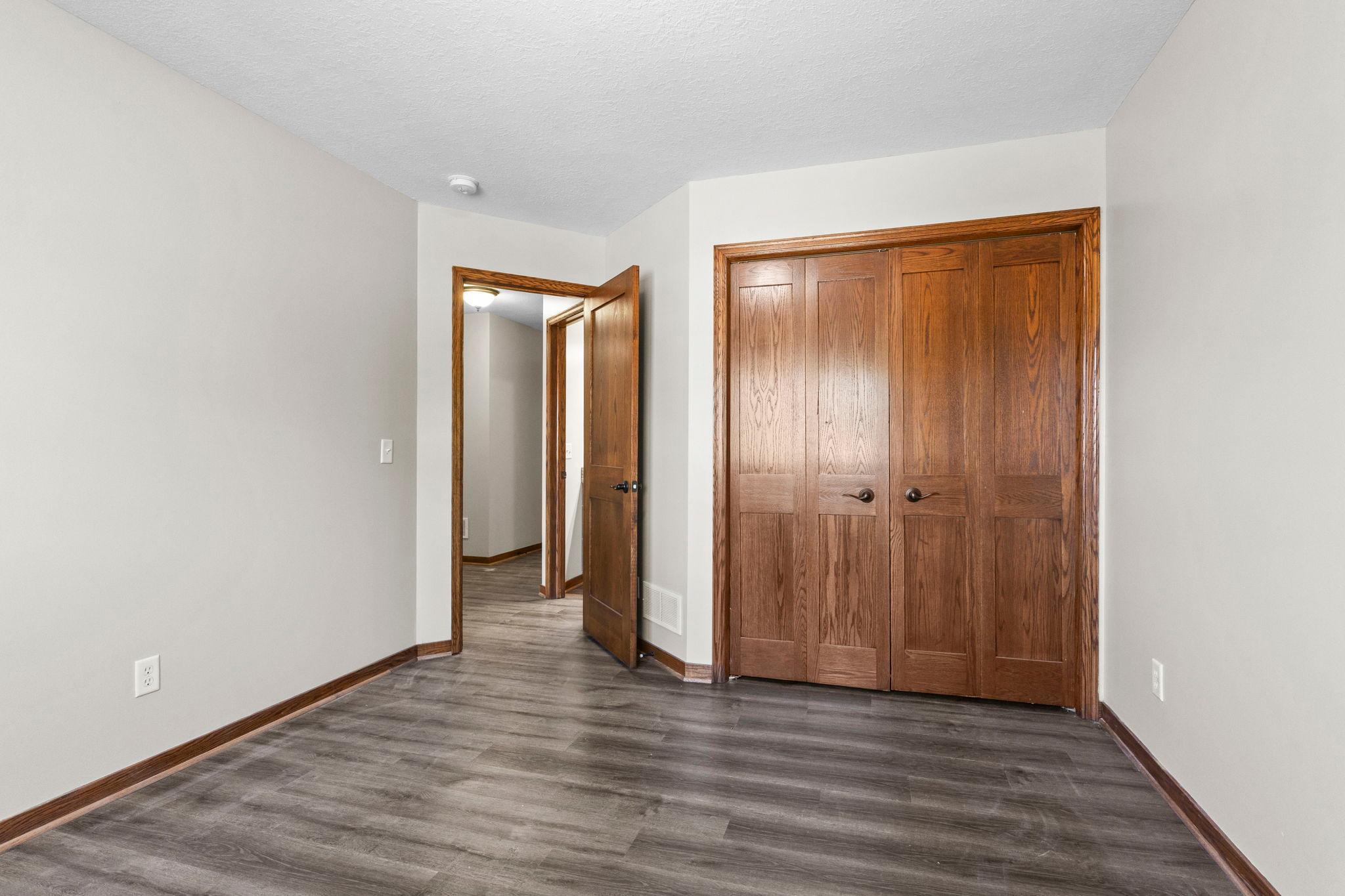 51-web-or-mls-7355 Old Mill Rd-315.jpg