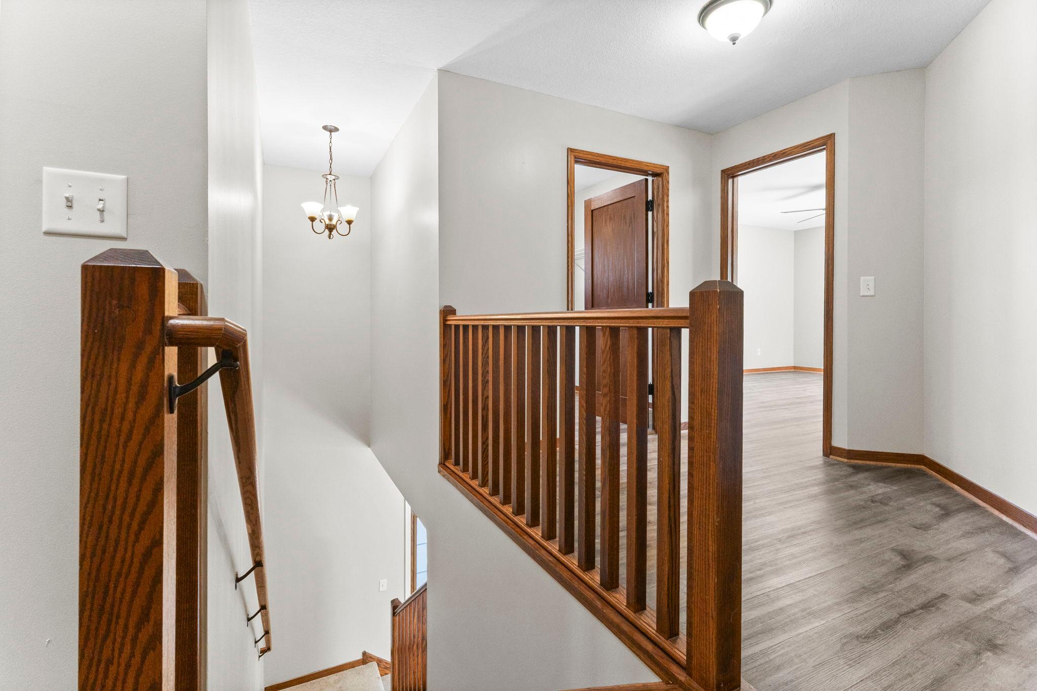 27-web-or-mls-7355 Old Mill Rd-195.jpg