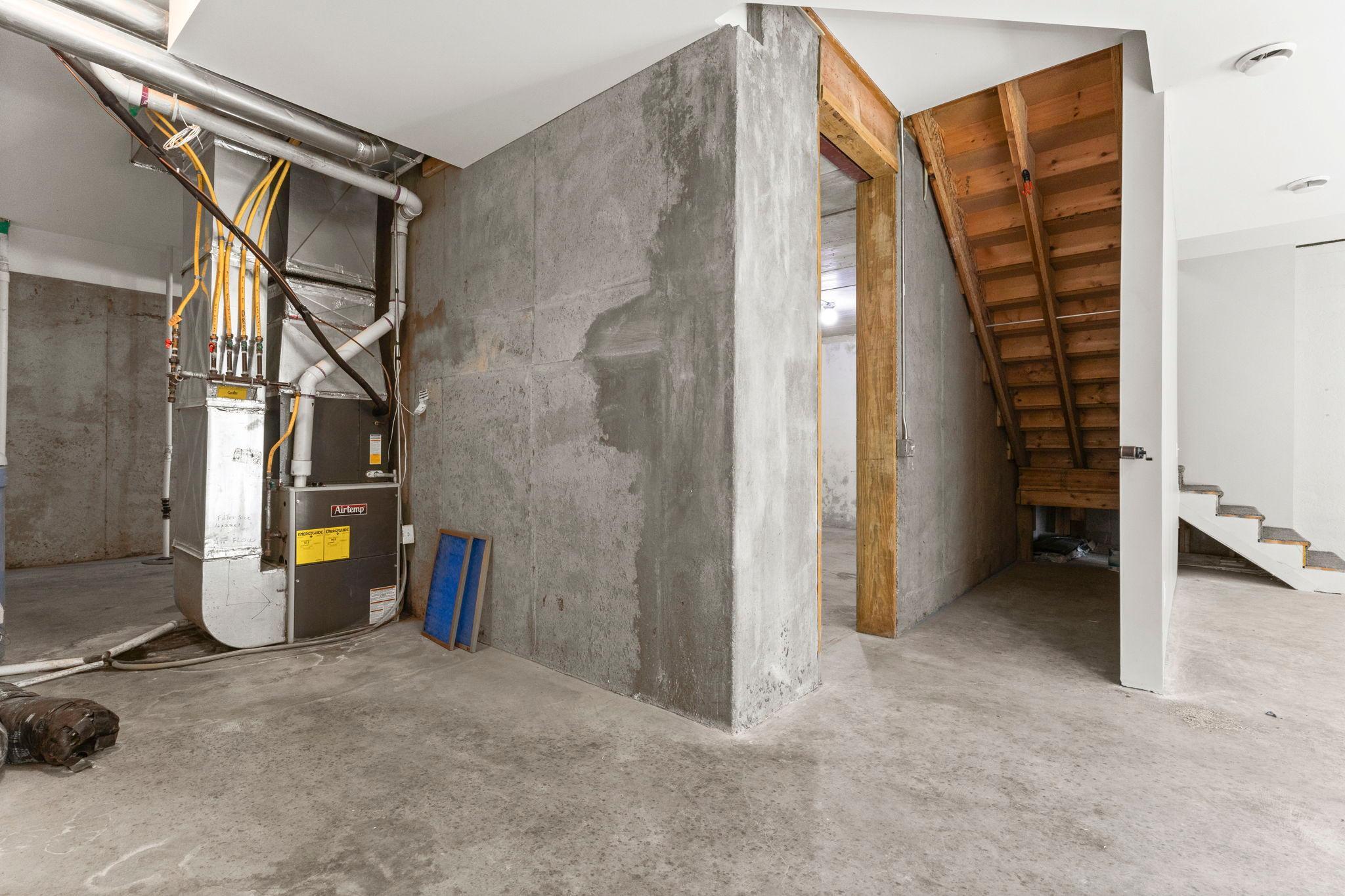 62-web-or-mls-7355 Old Mill Rd-165.jpg