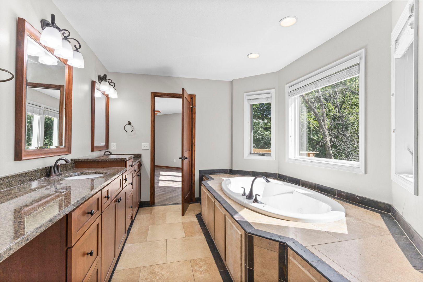 Zillow 25.jpg