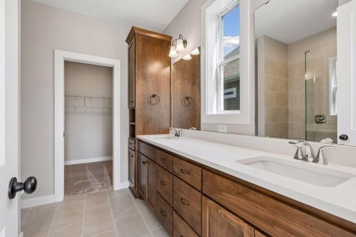 15453 111th Avenue N, Osseo, MN 55369