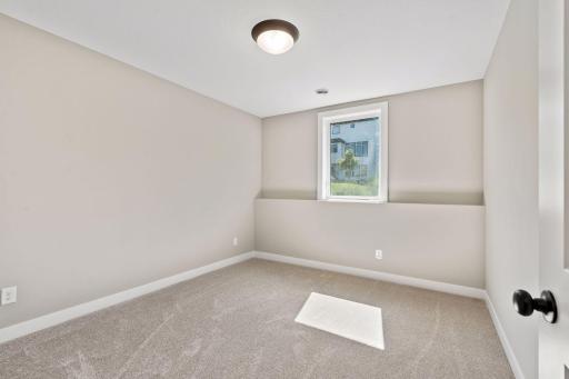 15453 111th Avenue N, Osseo, MN 55369