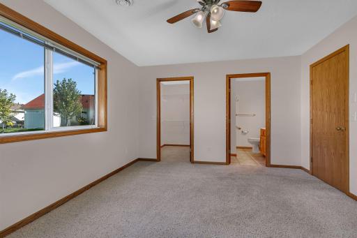 The primary ensuite has a large walk-in closet and Full bath