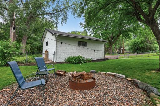 3249 Scott Avenue N, Minneapolis, MN 55422