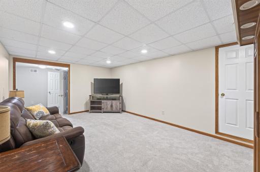 3249 Scott Avenue N, Minneapolis, MN 55422