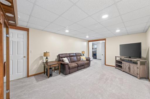 3249 Scott Avenue N, Minneapolis, MN 55422