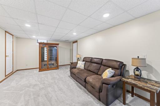 3249 Scott Avenue N, Minneapolis, MN 55422