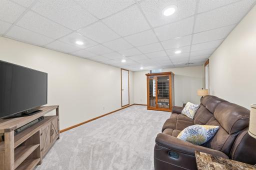 3249 Scott Avenue N, Minneapolis, MN 55422