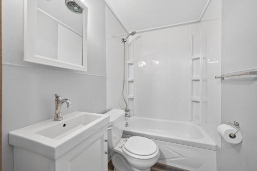 3249 Scott Avenue N, Minneapolis, MN 55422