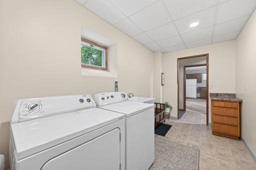 3249 Scott Avenue N, Minneapolis, MN 55422