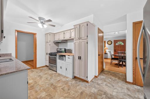 3249 Scott Avenue N, Minneapolis, MN 55422