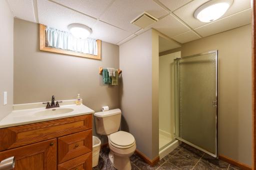 327 Pine Ave, Vermillion-40.jpg