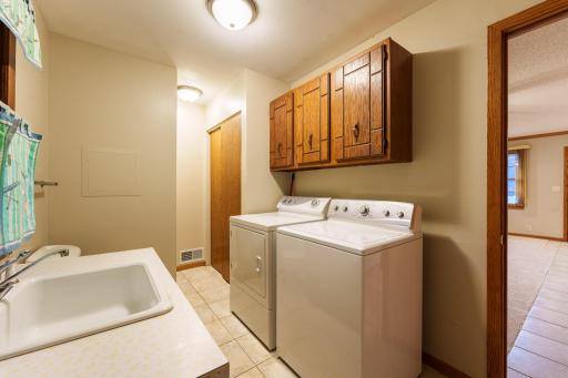 327 Pine Ave, Vermillion-22.jpg
