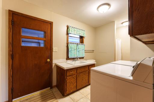 327 Pine Ave, Vermillion-21.jpg