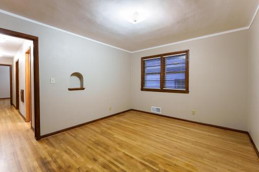 327 Pine Ave, Vermillion-33.jpg