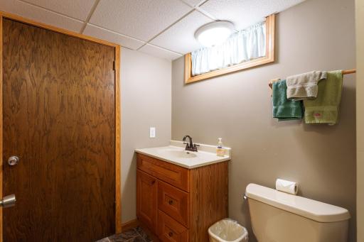 327 Pine Ave, Vermillion-41.jpg