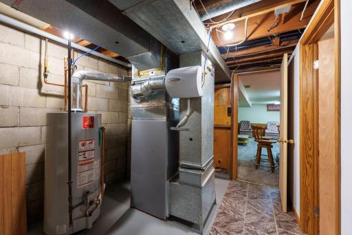 327 Pine Ave, Vermillion-43.jpg
