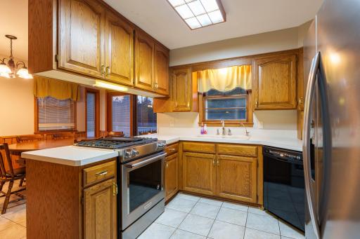 327 Pine Ave, Vermillion-26.jpg