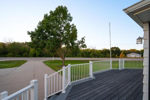 327 Pine Ave, Vermillion-4.jpg