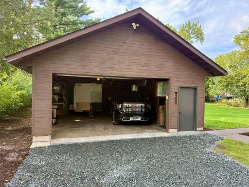 157 Ideal Avenue N, Mahtomedi, MN 55115