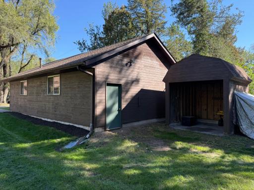 157 Ideal Avenue N, Mahtomedi, MN 55115