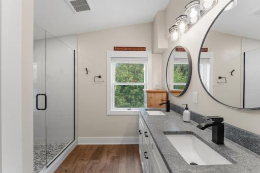 157 Ideal Avenue N, Mahtomedi, MN 55115