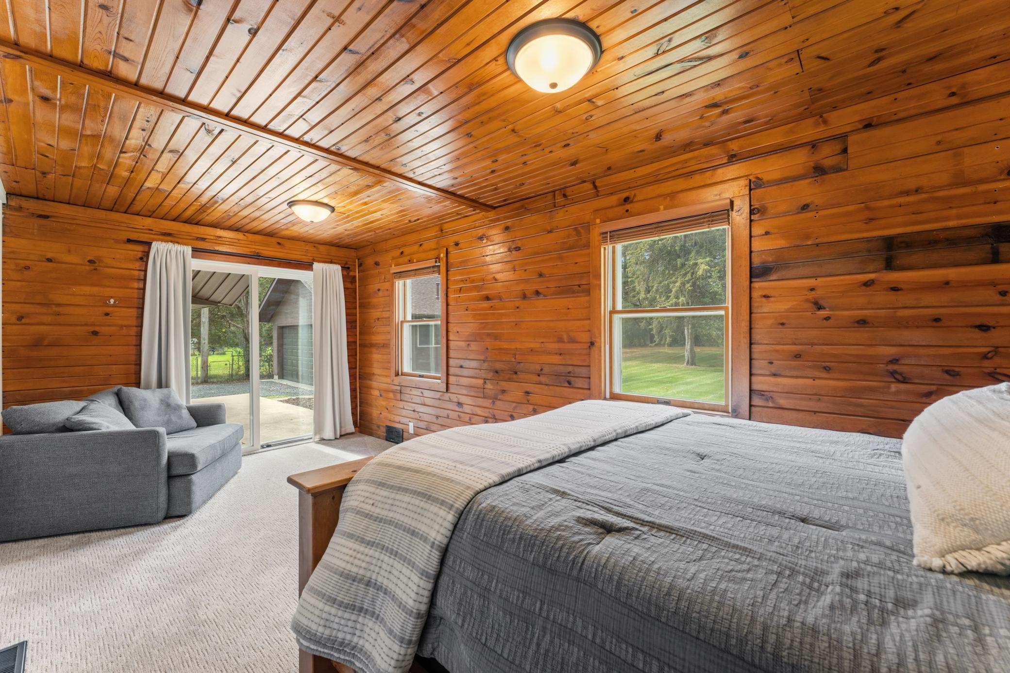 Main level bedroom 1