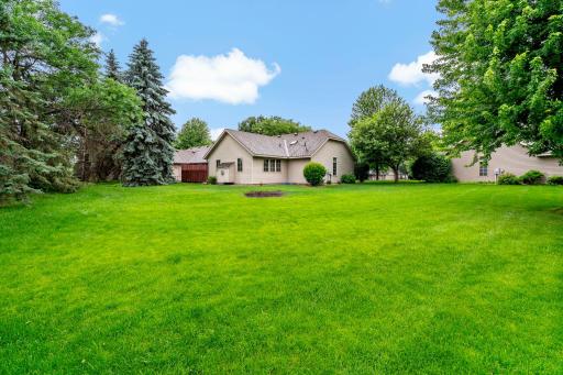 11-web-or-mls-8541 Inverness Ln N Brooklyn Park MN_0012.jpg