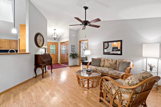 15-web-or-mls-8541 Inverness Ln N Brooklyn Park MN_0016.jpg