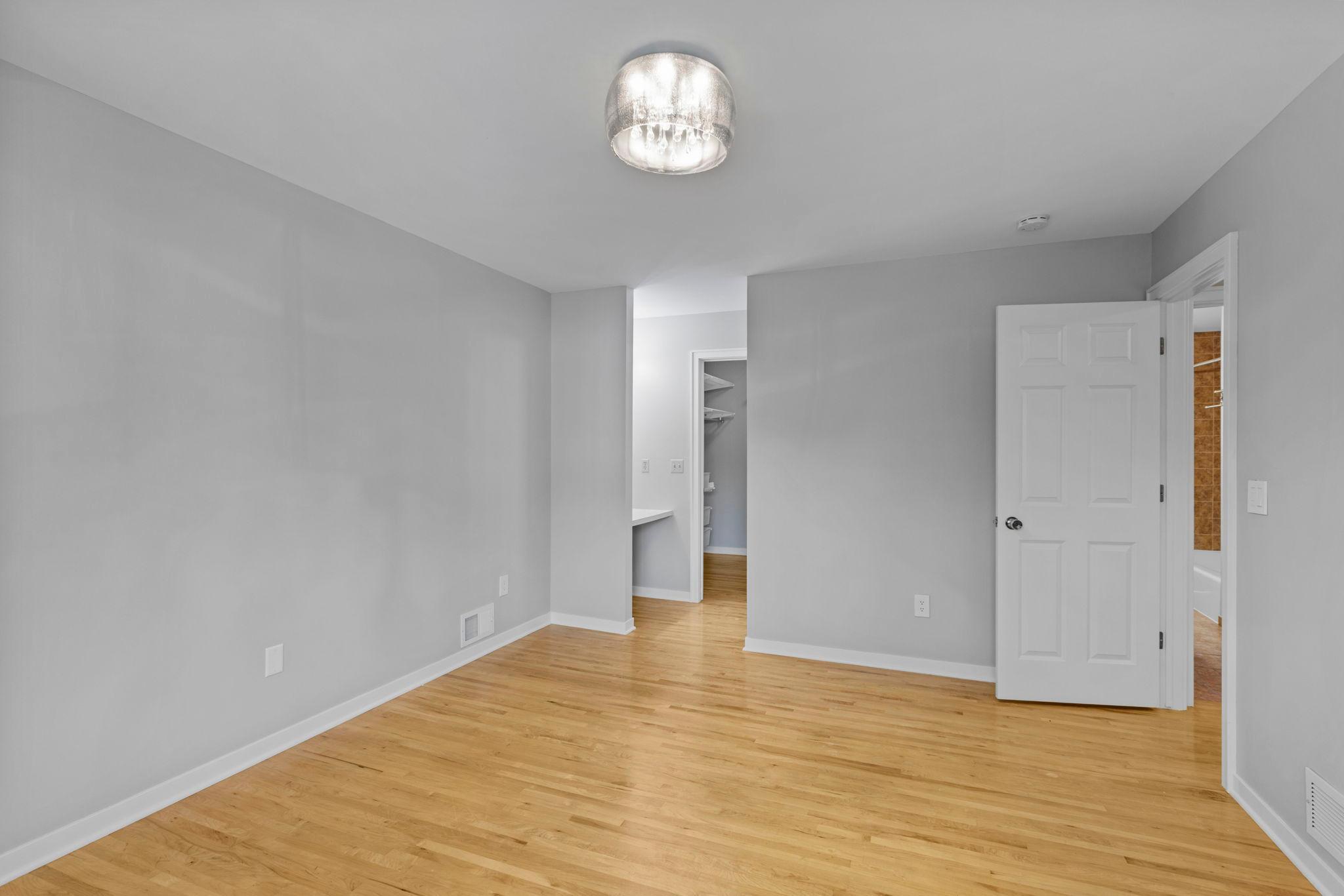 31-web-or-mls-4645 Orchid Ln N-24.jpg