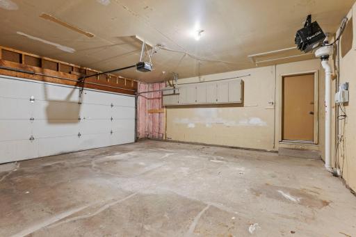 4645 Orchid Lane N, Plymouth, MN 55446