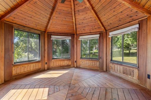 4645 Orchid Lane N, Plymouth, MN 55446