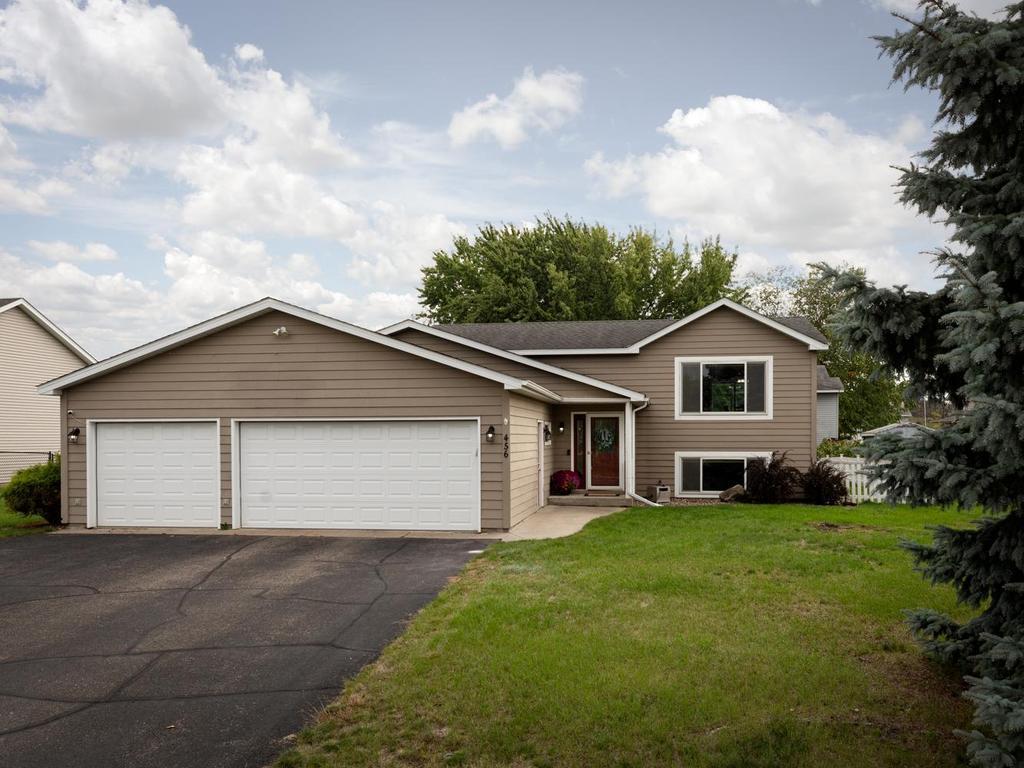 Property photo for 456 Braeburn Drive, Shakopee, MN 55379