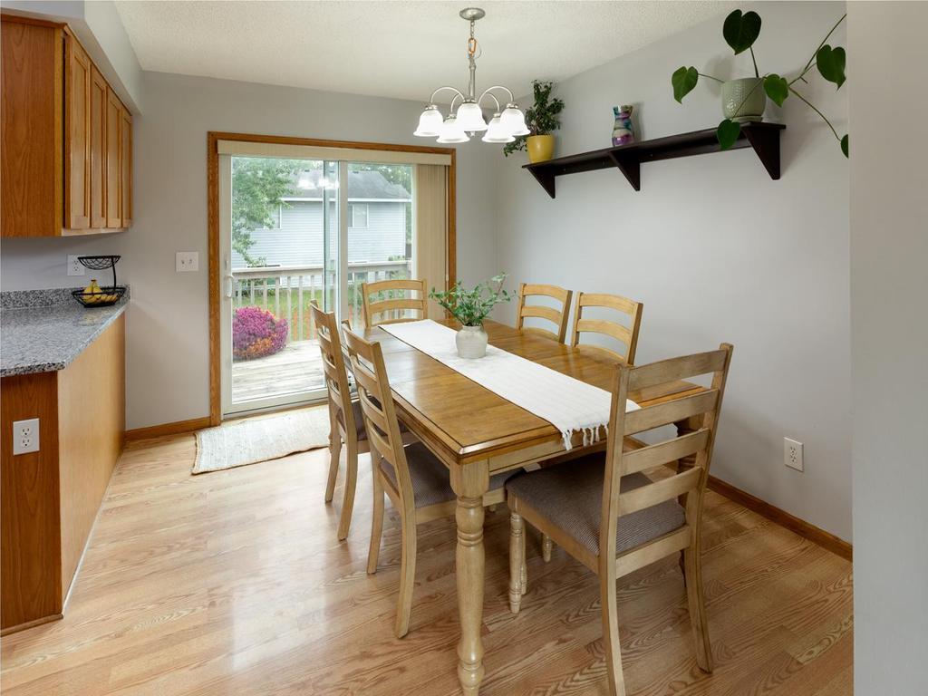 006-012-Dining-1024x768.jpg
