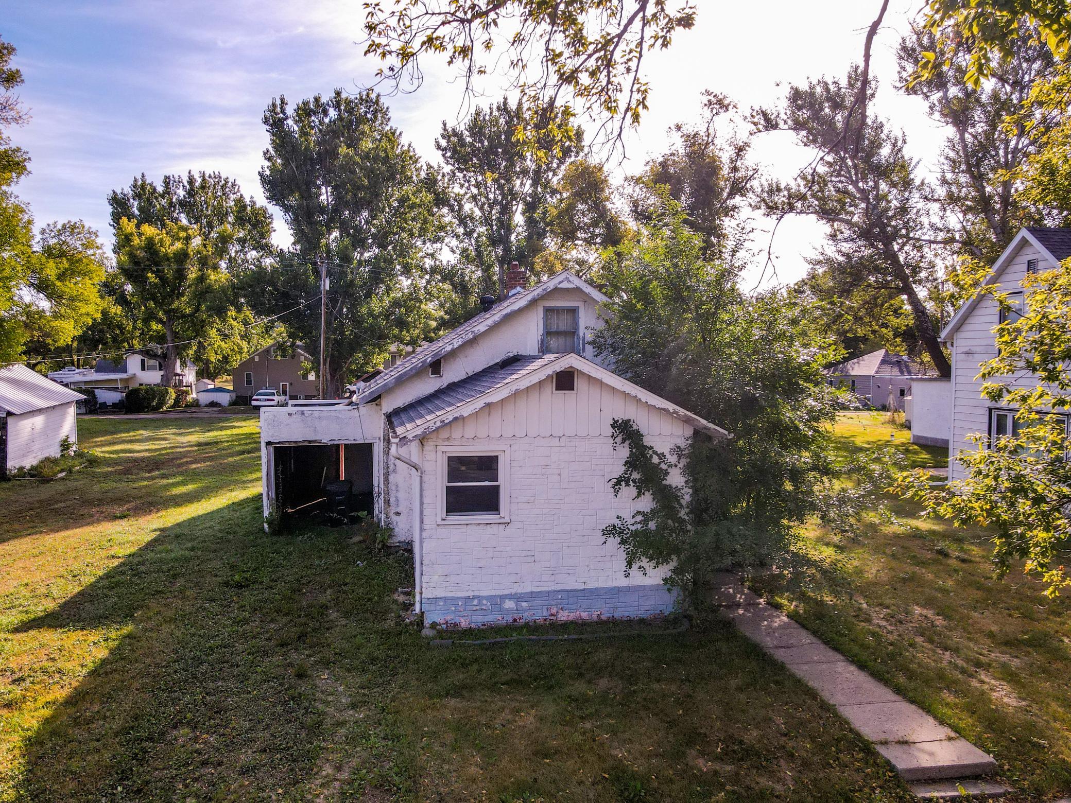Property photo for 432 7th Avenue NE, Valley City, ND 58072