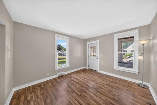 423 W Mark Street, Winona, MN 55987