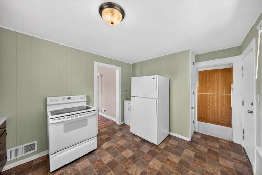 423 W Mark Street, Winona, MN 55987