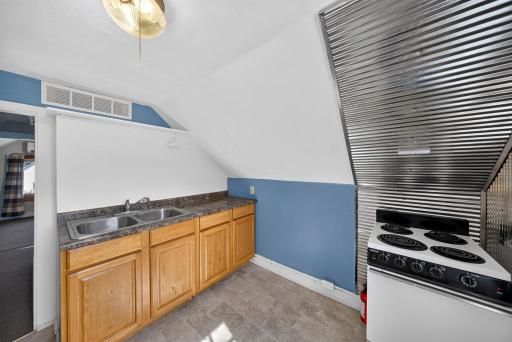 423 W Mark Street, Winona, MN 55987