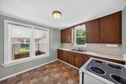 423 W Mark Street, Winona, MN 55987