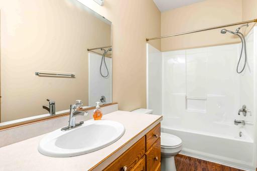 1928 33rd Street S, Moorhead, MN 56560