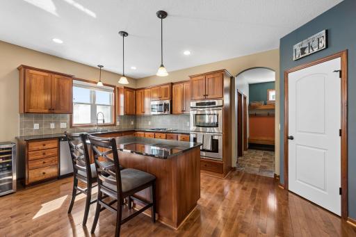 10406 Florida Avenue N, Brooklyn Park, MN 55445